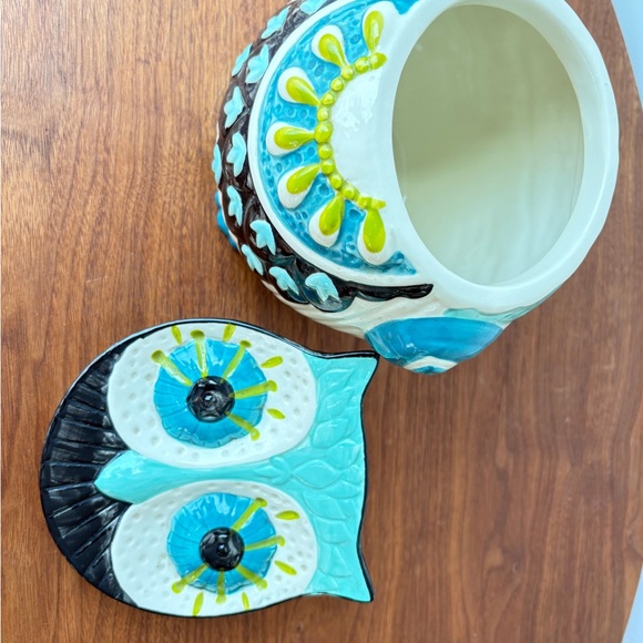 Charming Ceramic Anthropologie Bubo Owl Cookie Jar with Teal and Black Accents - Picture 7 of 13